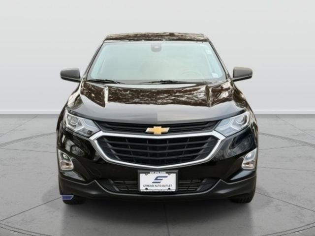 Used 2021 Chevrolet Equinox LS w/ LS Convenience Package image 2