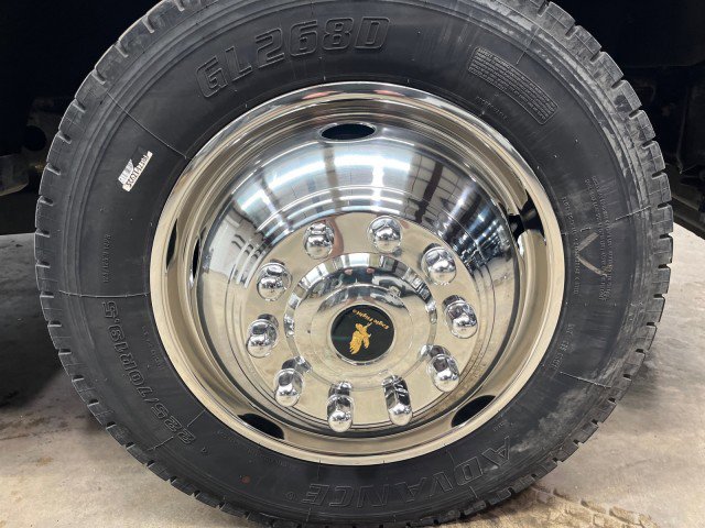 Used 2024 Ford F550 4x4 Crew Cab Super Duty image 33
