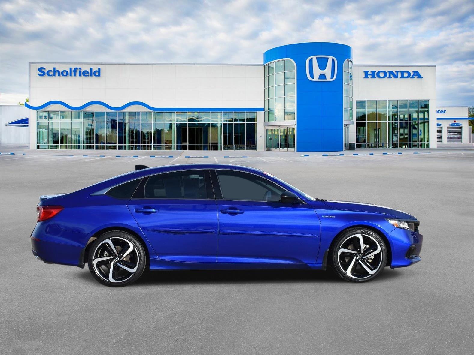 Used 2022 Honda Accord Sport image 2