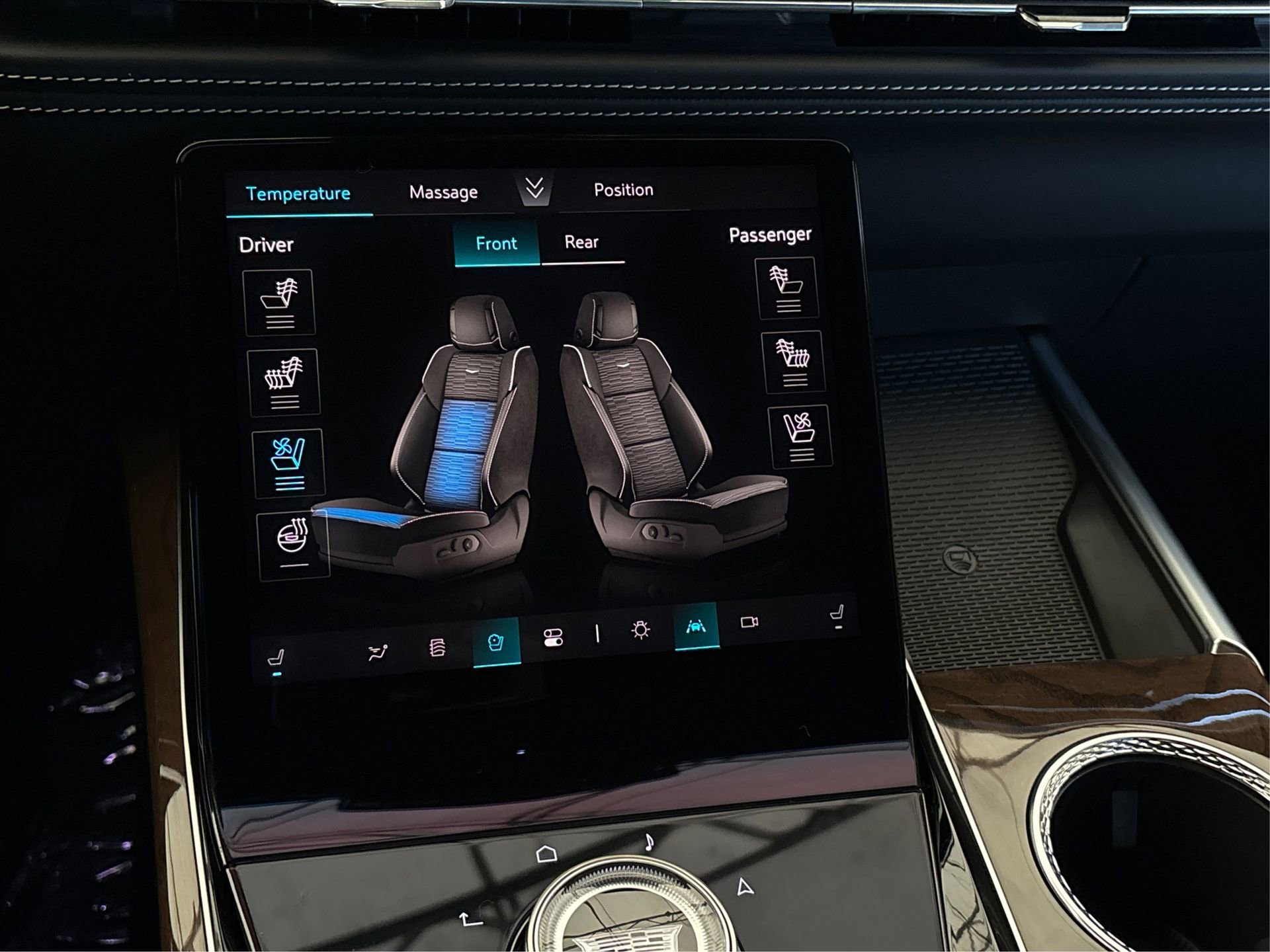 New 2026 Cadillac Escalade ESV Platinum Sport w/ LPO, ONYX Package image 34