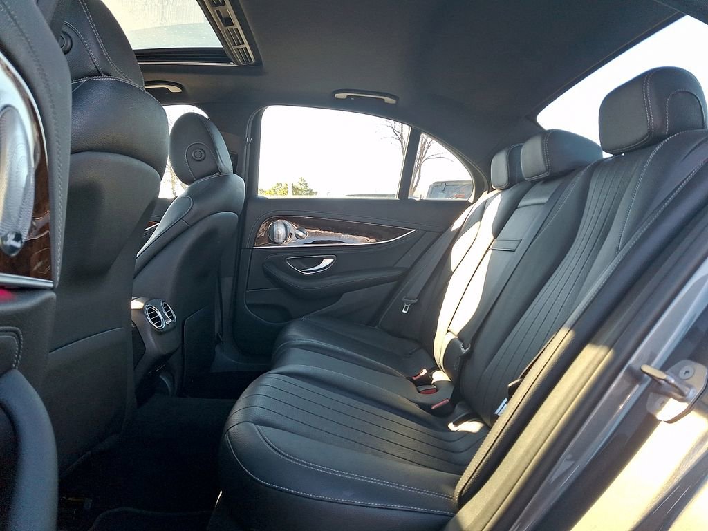 Used 2017 Mercedes-Benz E 300 4MATIC image 10