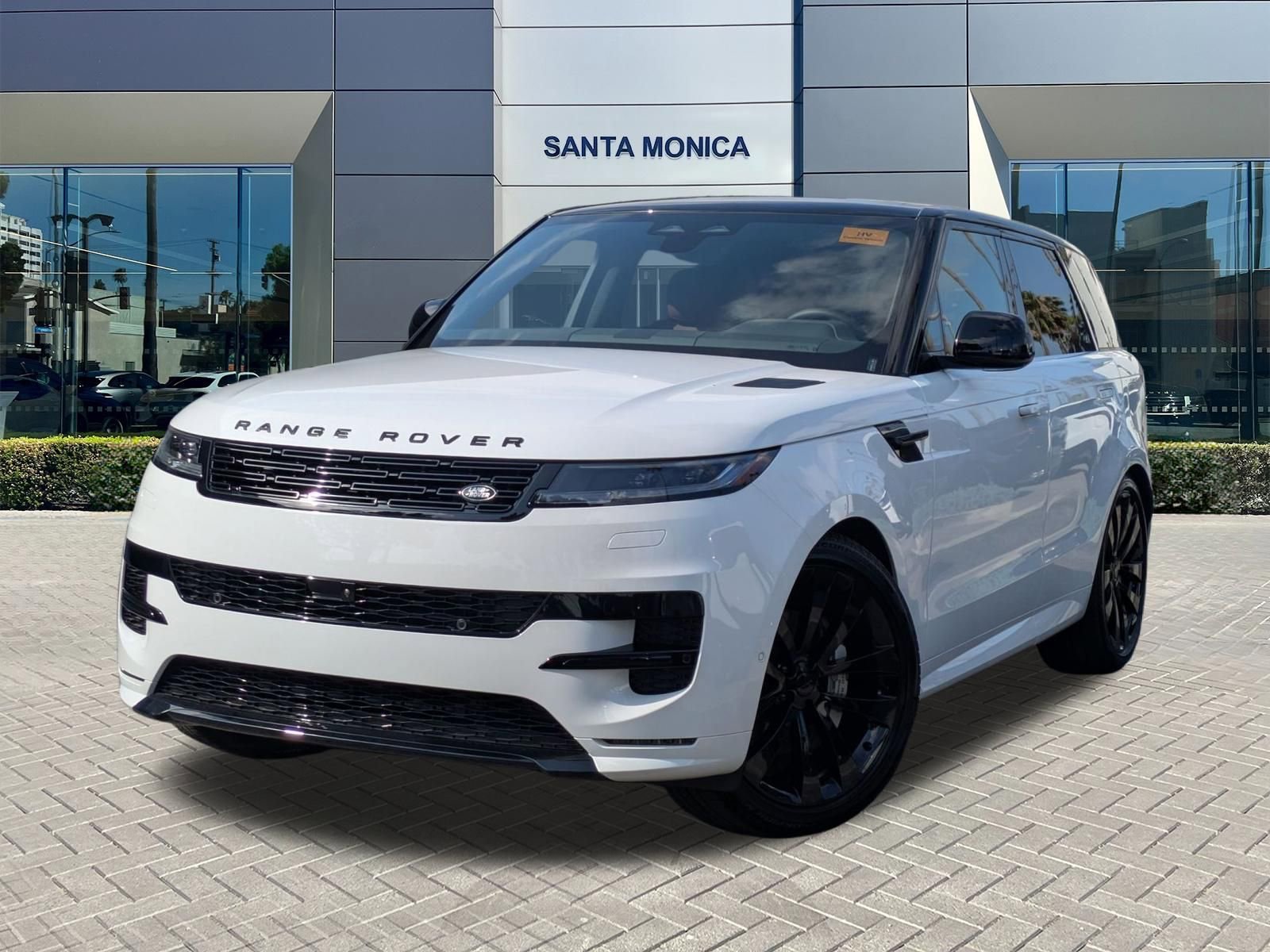 New 2026 Land Rover Range Rover Sport Dynamic SE AWD/4WD image 1