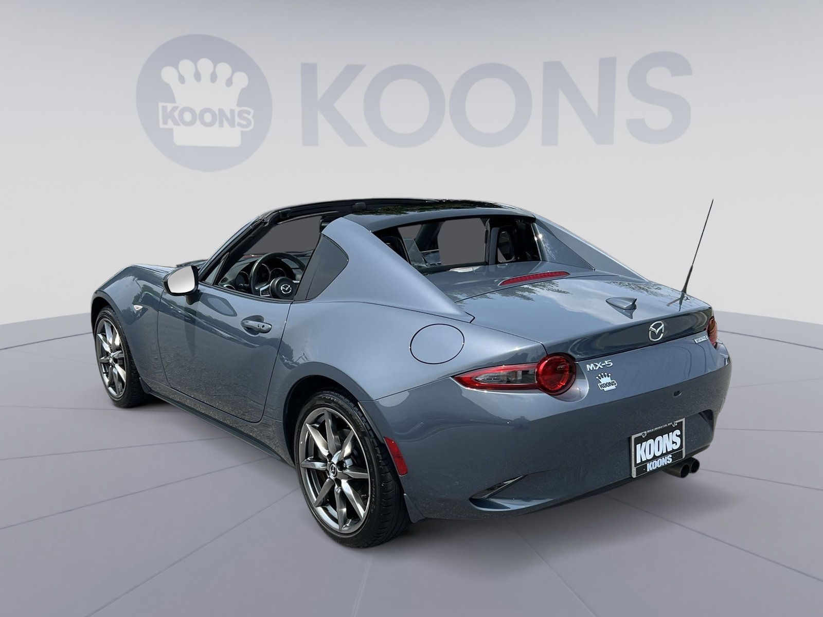 Used 2021 MAZDA MX-5 Miata RF Grand Touring RWD image 4