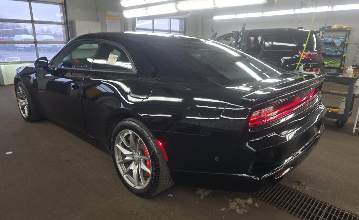 Used 2024 Dodge Charger Daytona Scat Pack w/ Plus Group AWD/4WD image 6