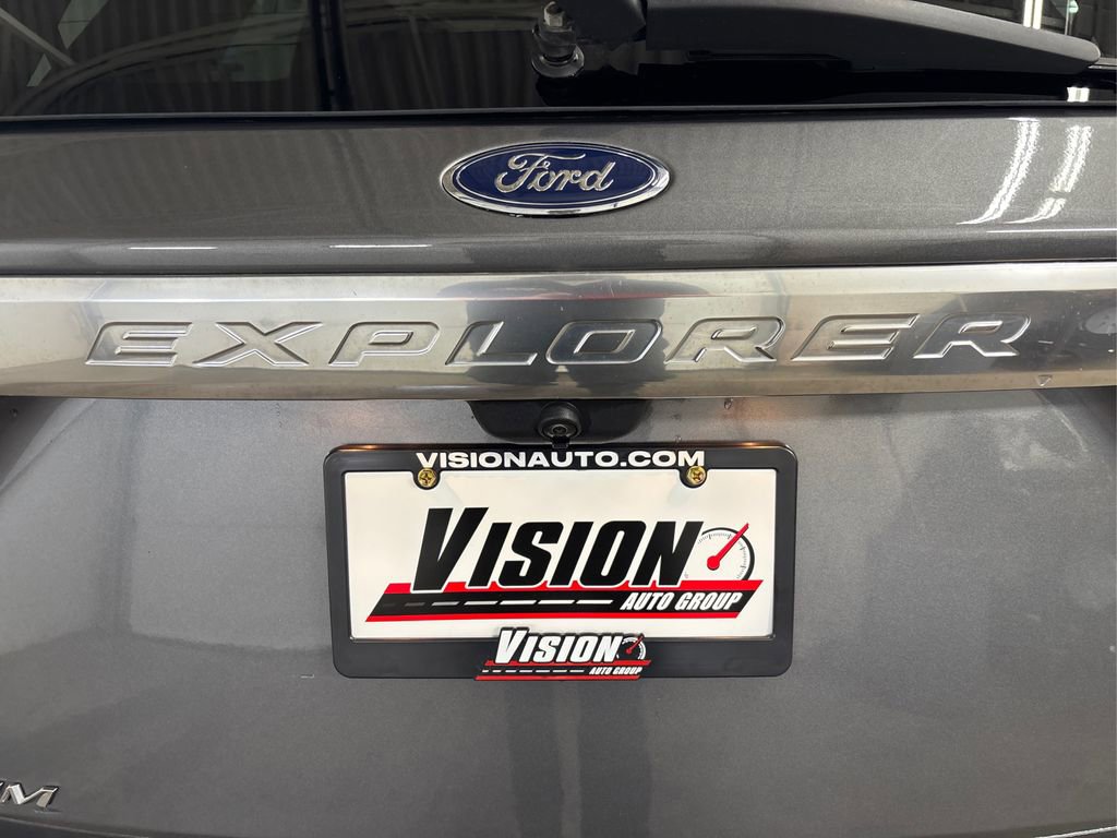 Used 2021 Ford Explorer Platinum w/ Equipment Group 601A image 16