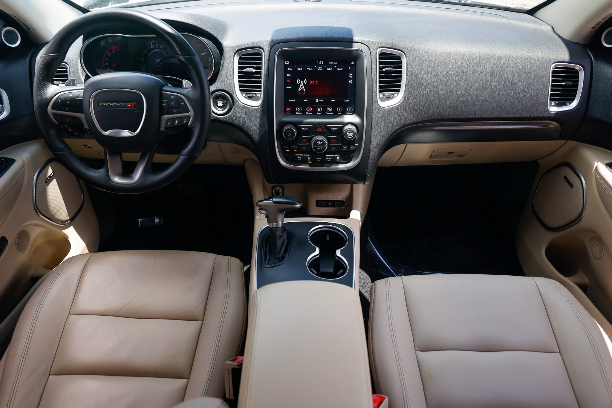 Used 2019 Dodge Durango Citadel w/ Technology Group RWD image 2