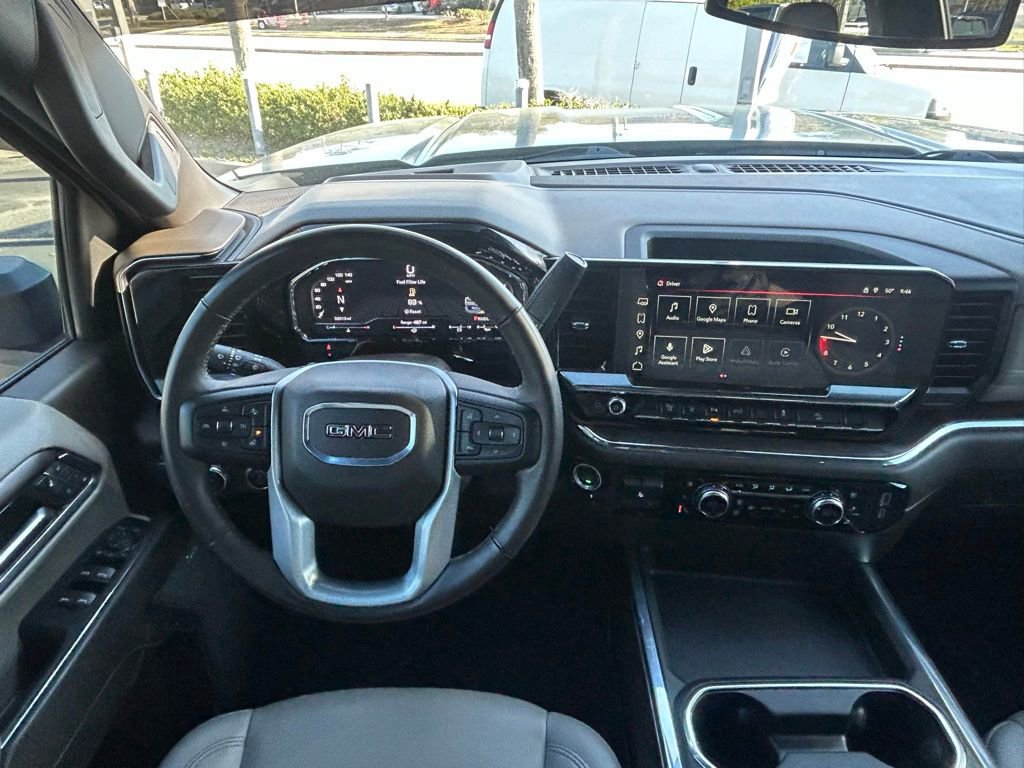 Used 2024 GMC Sierra 2500 SLT w/ SLT Premium Package image 16