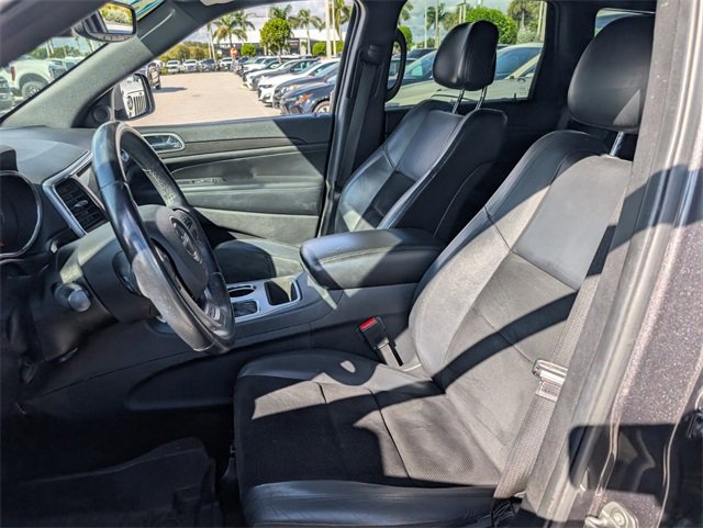 Used 2018 Jeep Grand Cherokee Laredo image 7