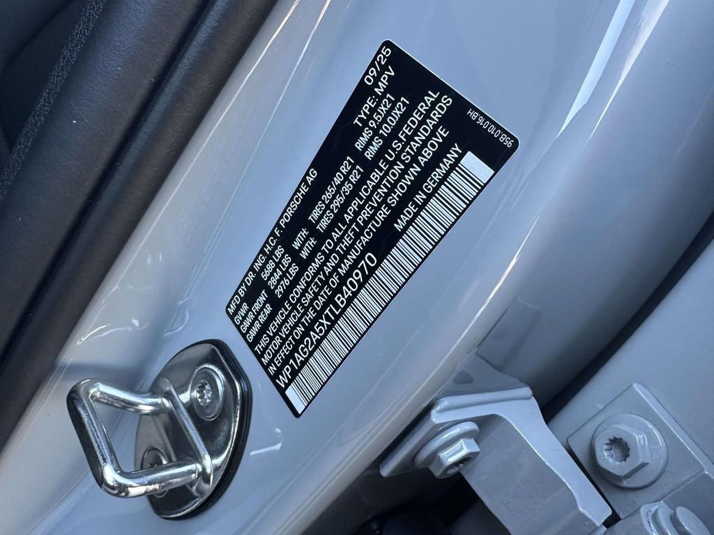 New 2026 Porsche Macan S image 7