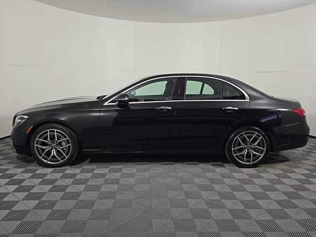 Certified 2022 Mercedes-Benz E 450 4MATIC Sedan image 2