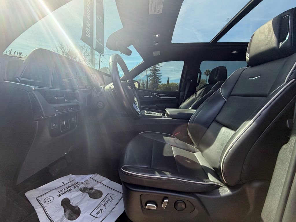 Used 2022 Cadillac Escalade ESV Sport image 8