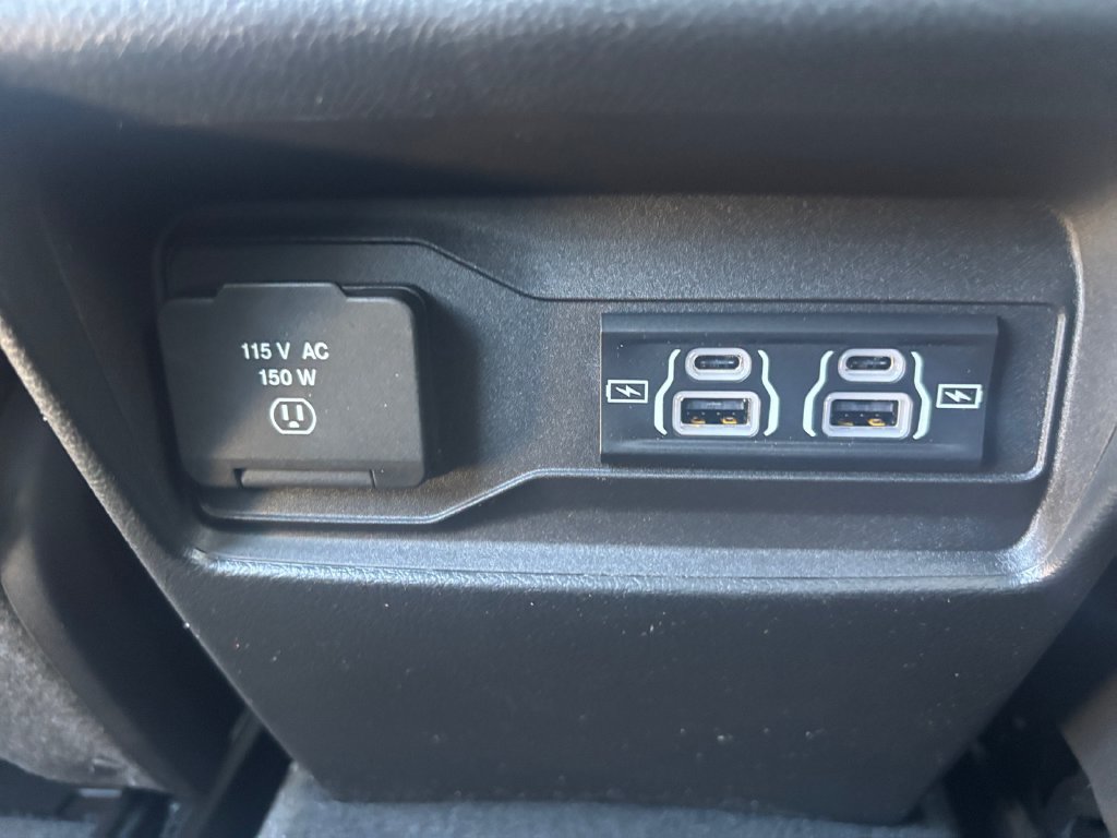 New 2025 Jeep Grand Cherokee Laredo X w/ Luxury Tech Group I AWD/4WD image 27