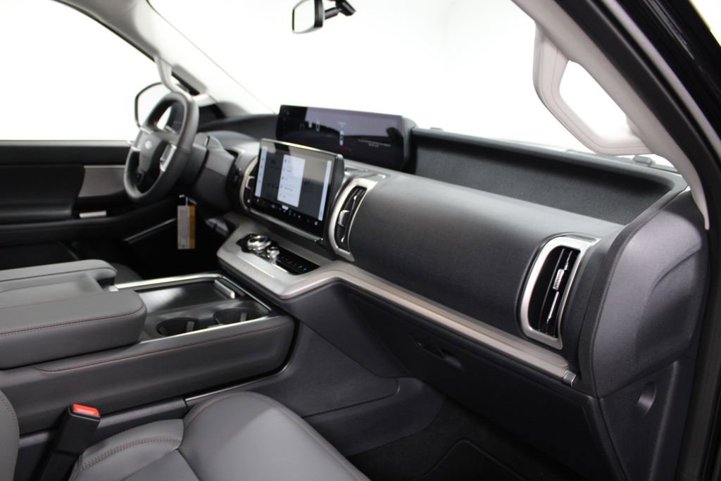 New 2025 Ford Expedition Max Active image 33