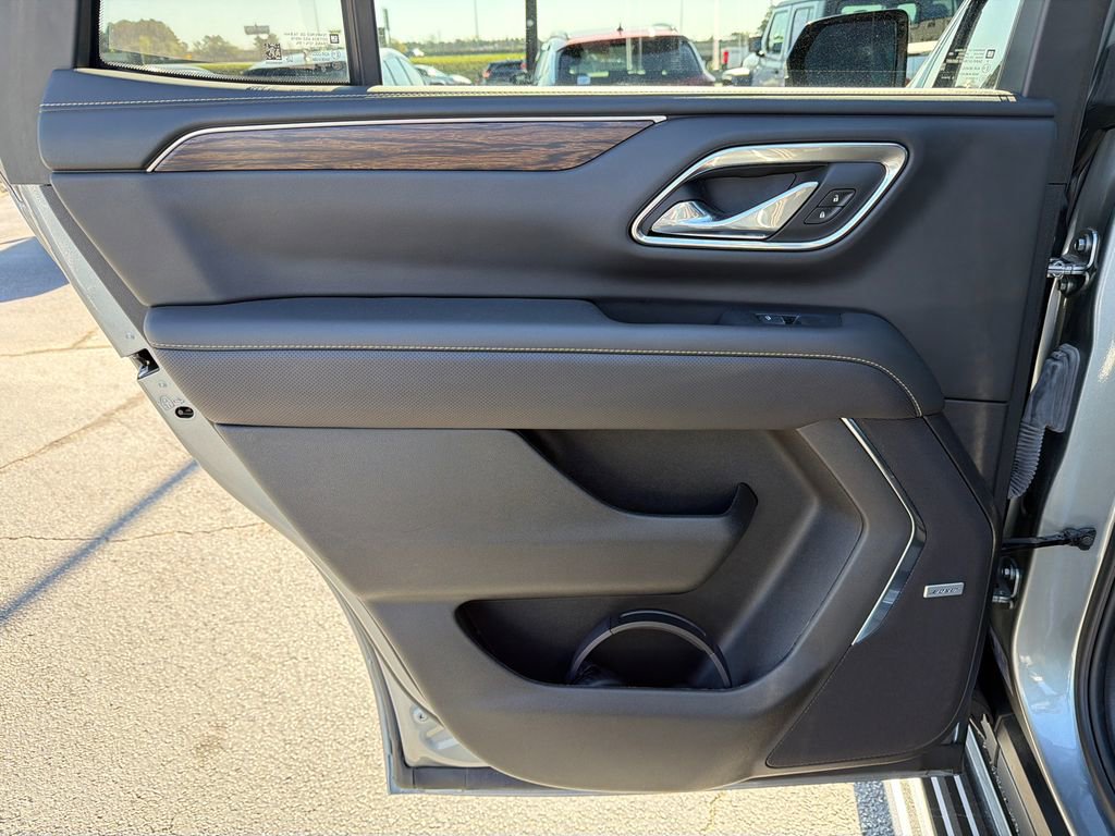 Used 2024 Chevrolet Tahoe Premier w/ Advanced Technology Package image 22