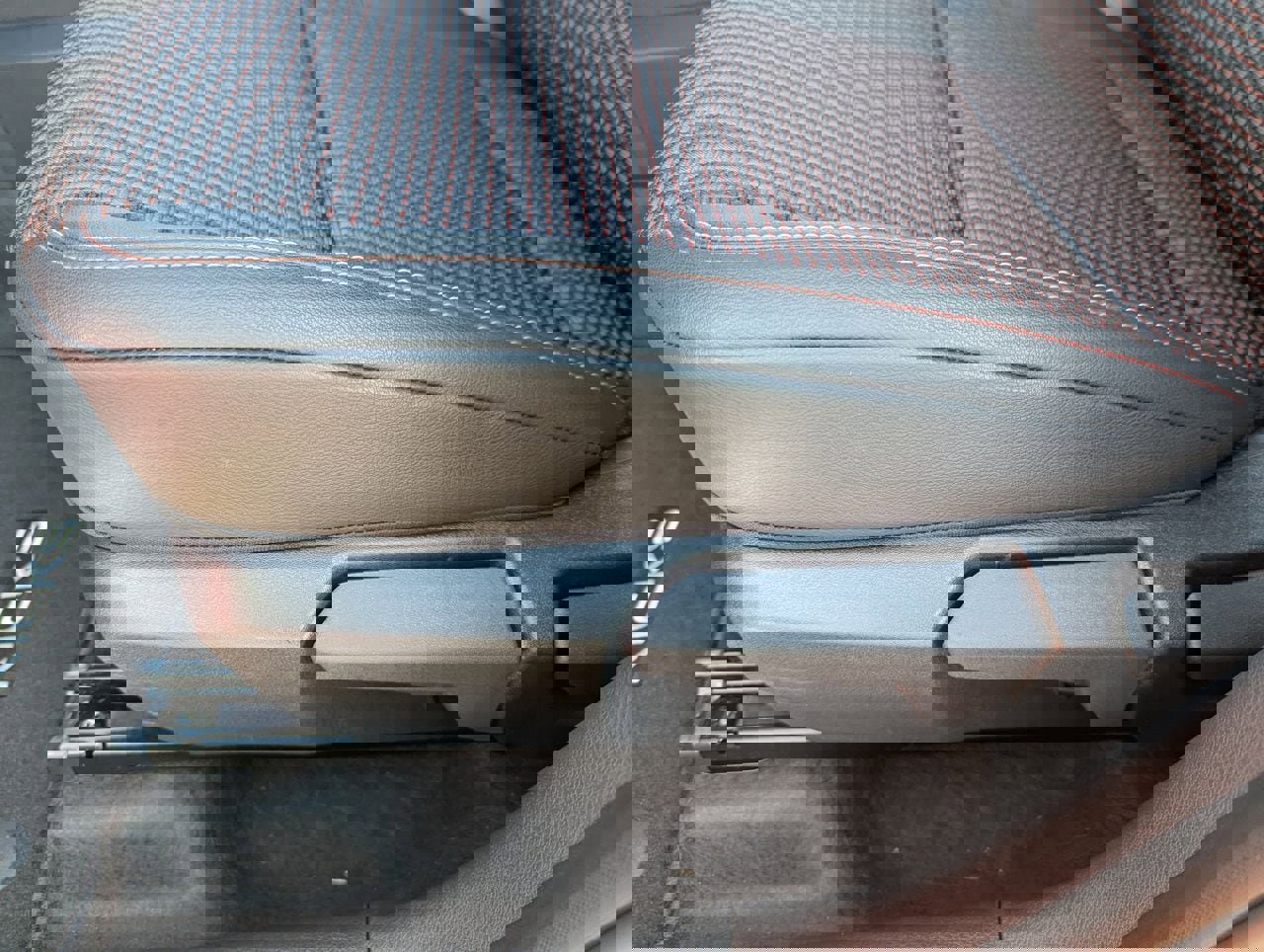 New 2026 Nissan Kicks SR w/ Cold Weather Package image 14