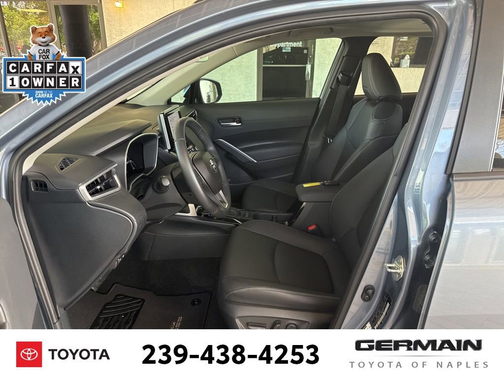 Used 2023 Toyota Corolla Cross XLE w/ Convenience Package image 15