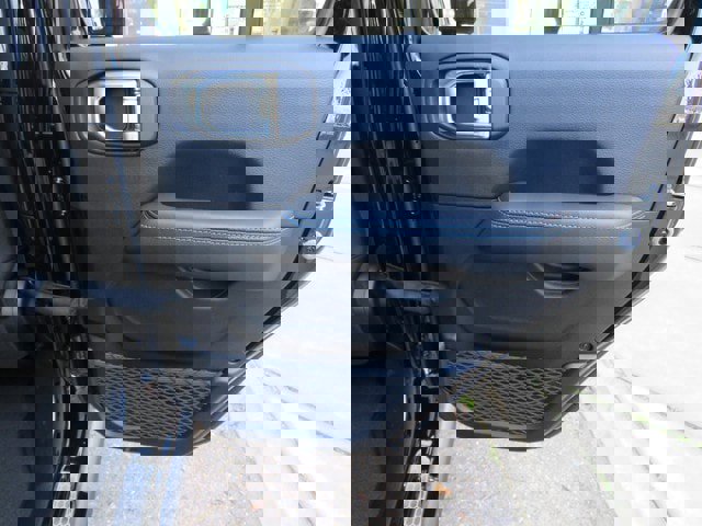 New 2023 Jeep Wrangler Rubicon w/ Steel Bumper Group image 22