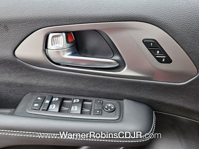 New 2026 Chrysler Pacifica Select image 30