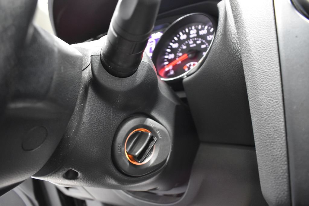 Used 2013 Nissan Rogue SL AWD/4WD image 19