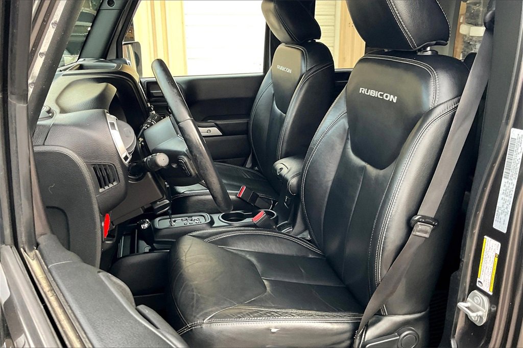Used 2016 Jeep Wrangler Unlimited Rubicon image 24