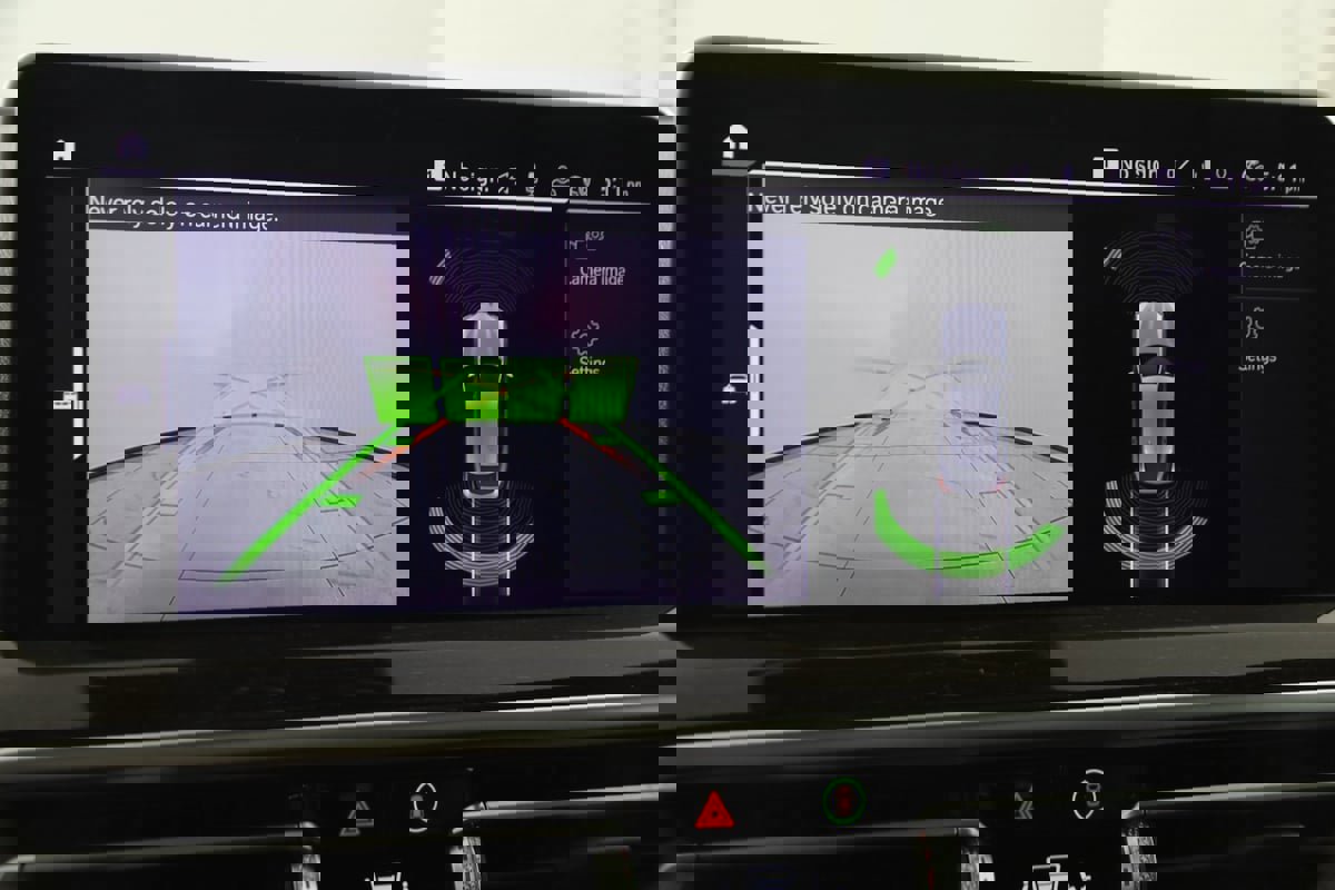 Used 2022 BMW X4 xDrive30i w/ Convenience Package image 10