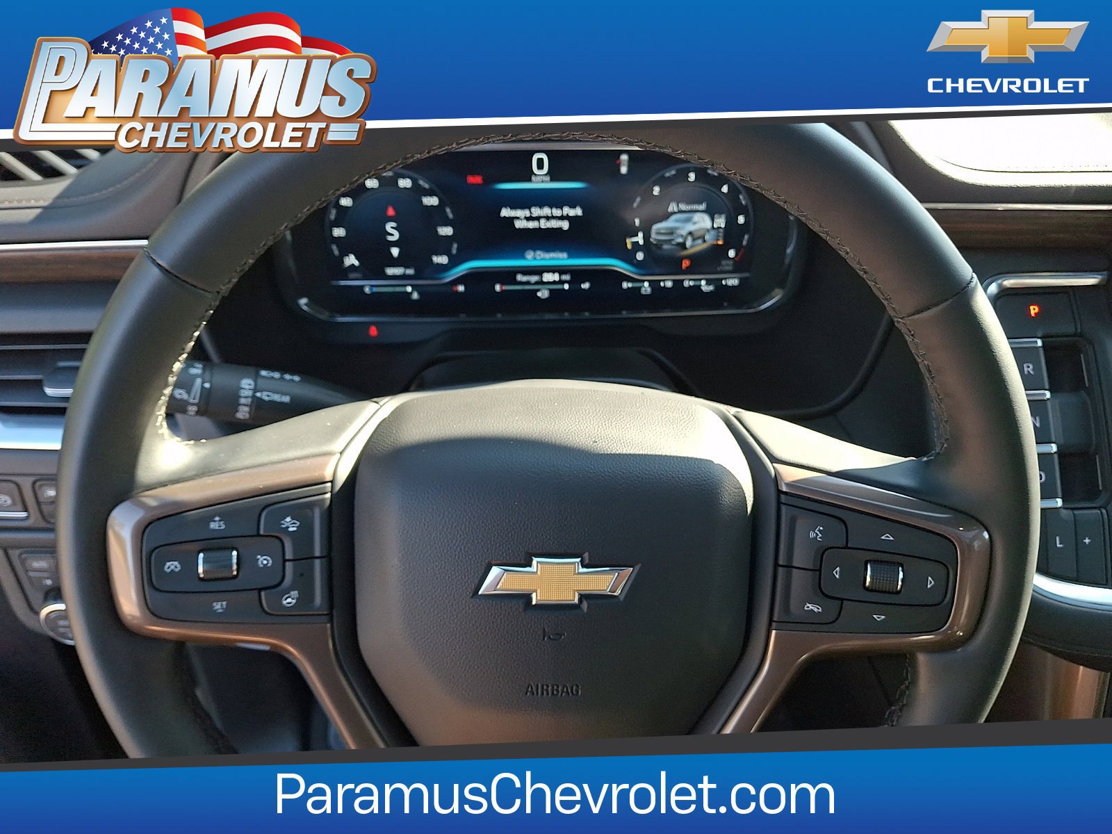 Used 2024 Chevrolet Suburban High Country AWD/4WD image 21