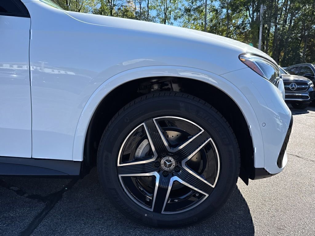 Certified 2026 Mercedes-Benz GLC 300 4MATIC image 11