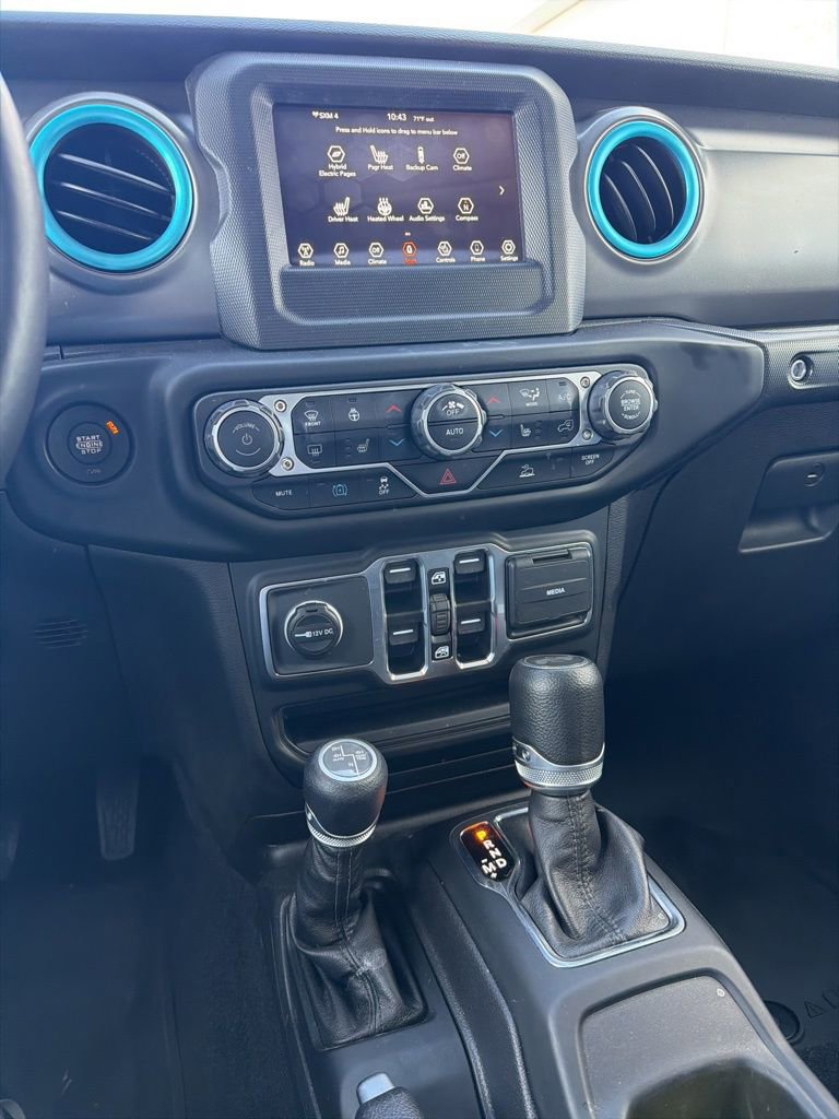 Certified 2023 Jeep Wrangler Unlimited w/ Cold Weather Group image 15