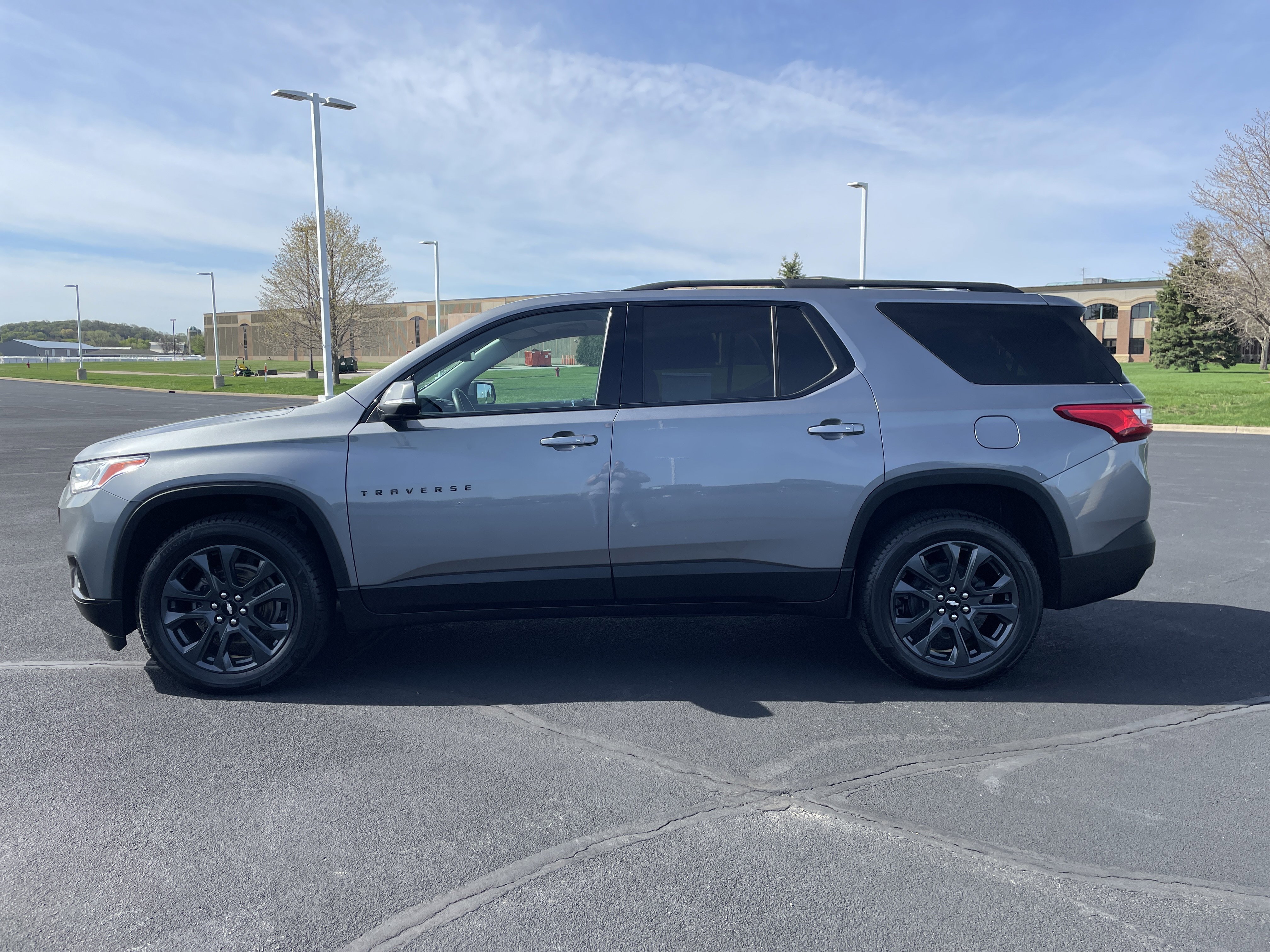 Certified 2021 Chevrolet Traverse RS AWD/4WD image 2