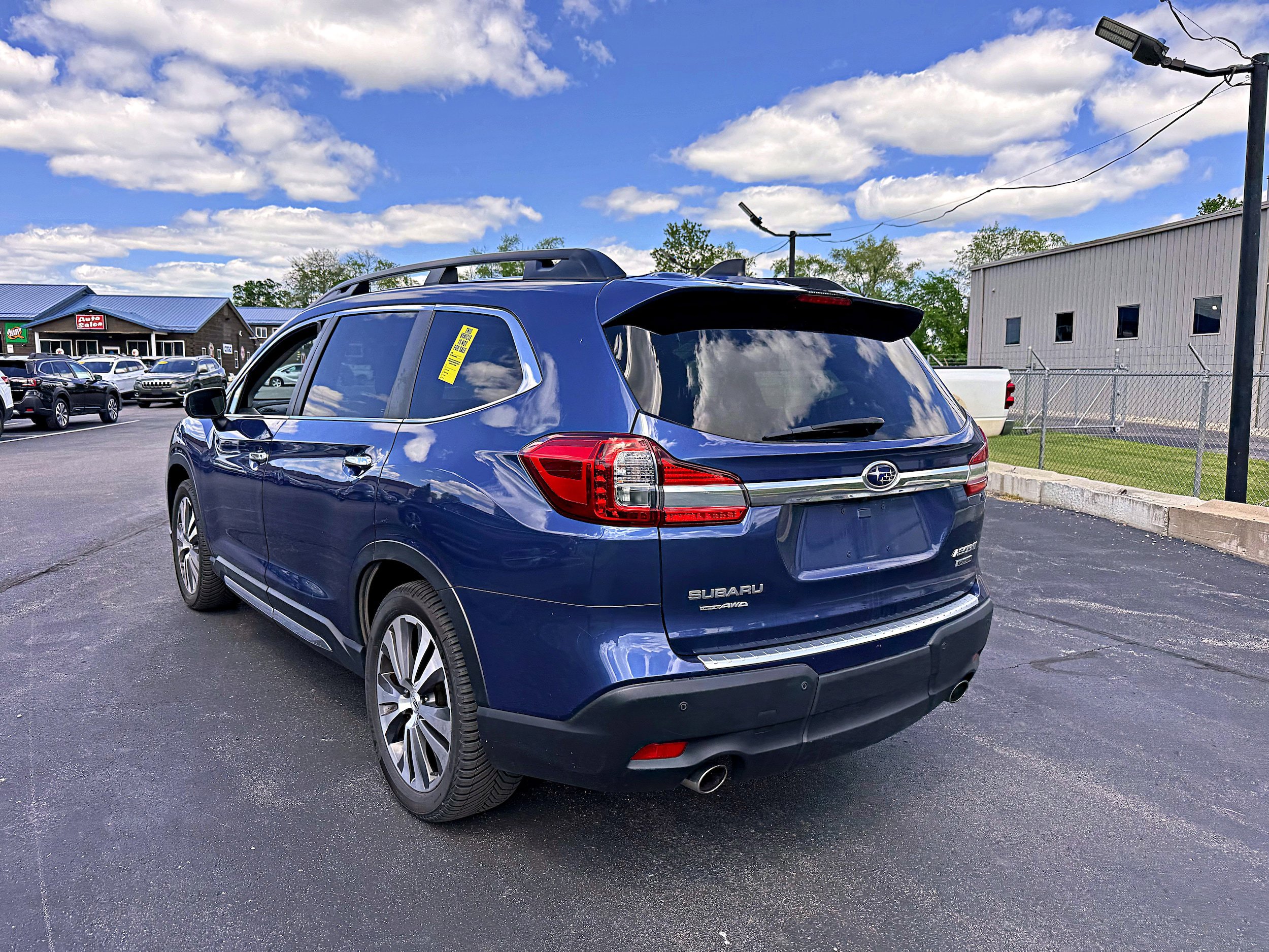 Used 2019 Subaru Ascent Touring AWD/4WD image 7