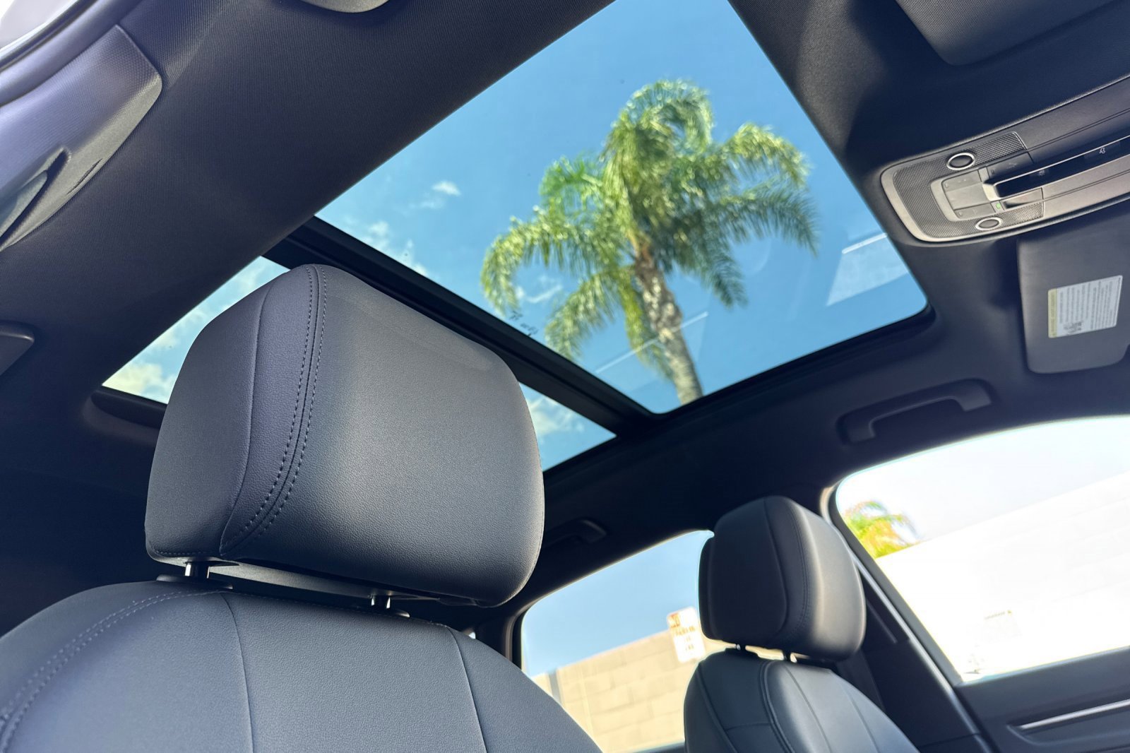 New 2025 Audi Q3 2.0T Premium image 14