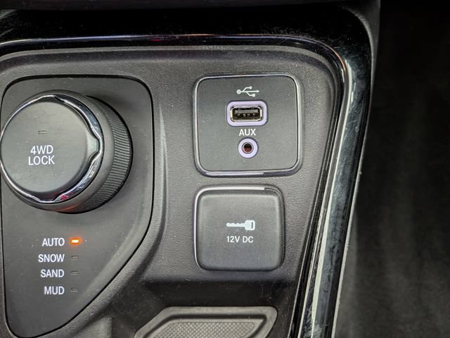 Used 2019 Jeep Compass Limited w/ Safety & Security Group AWD/4WD image 7