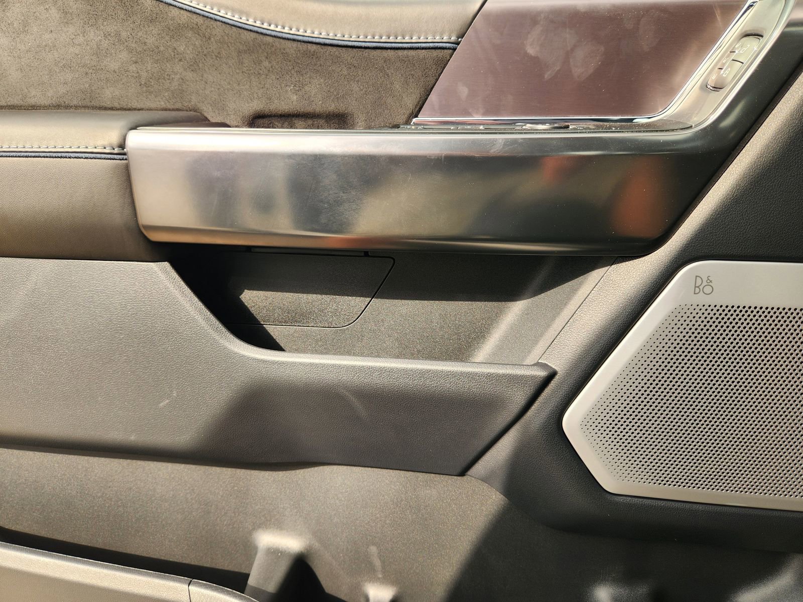 New 2025 Ford F150 Platinum w/ Equipment Group 702A High image 22