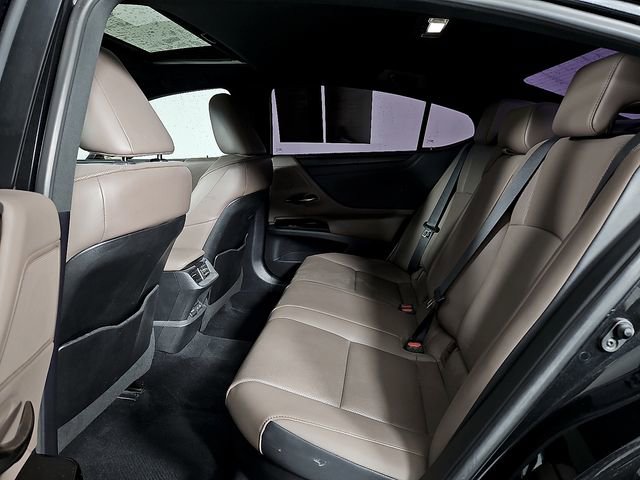 Used 2022 Lexus ES 300h 300h w/ Premium Package image 11