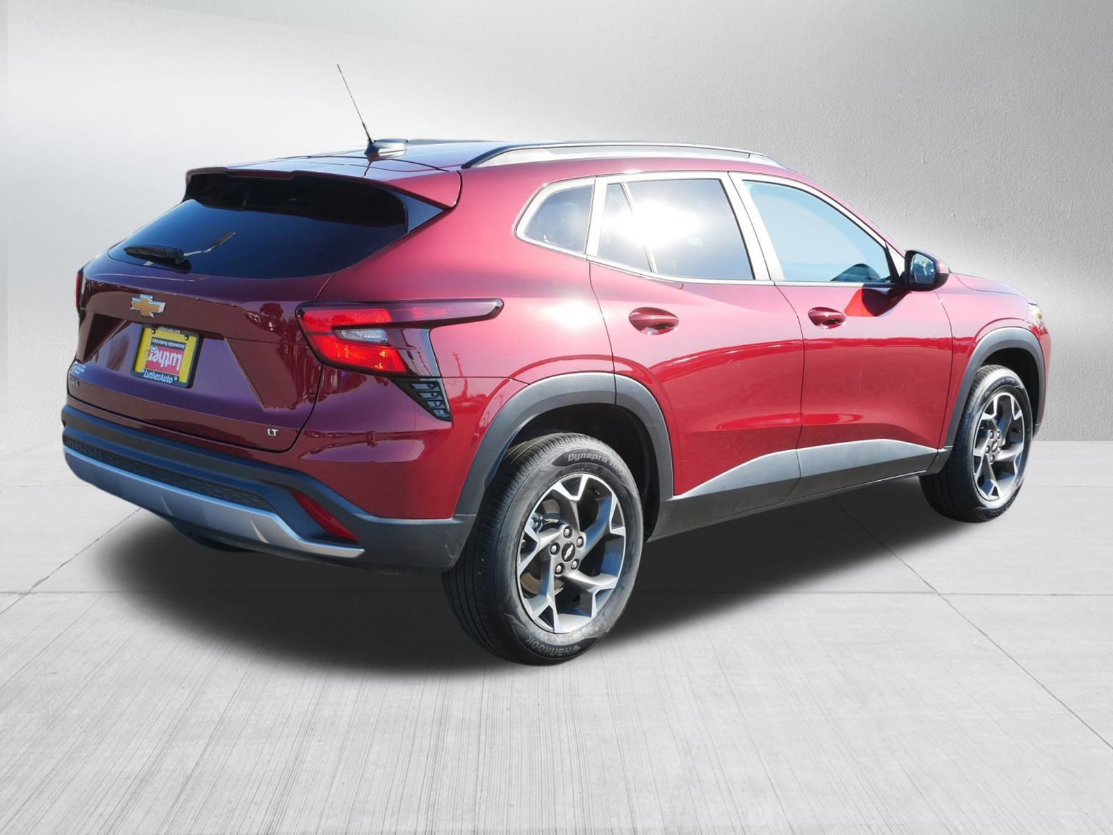 Used 2024 Chevrolet Trax LT w/ Driver Confidence Package image 7