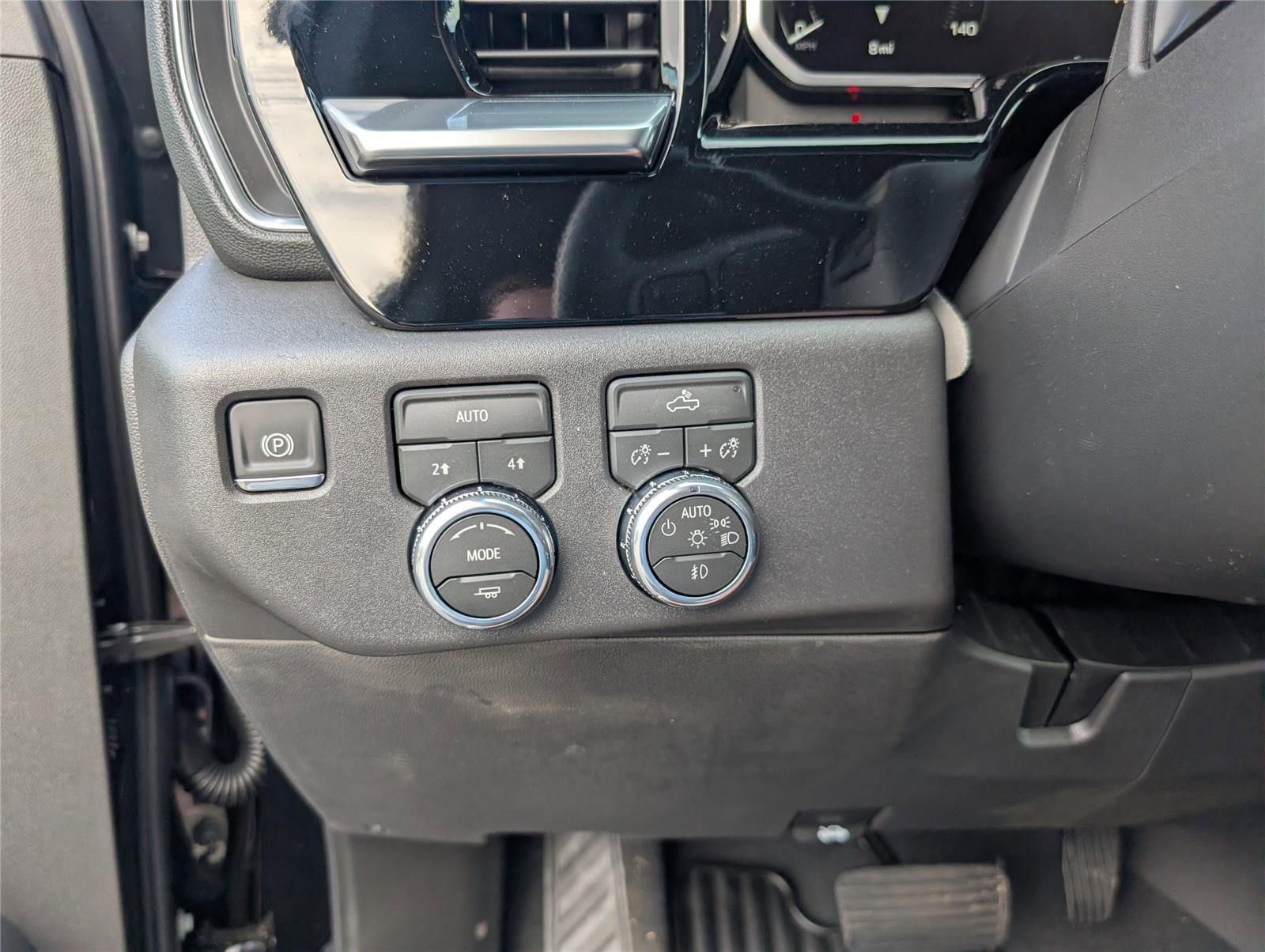 New 2026 GMC Sierra 1500 Elevation AWD/4WD image 24