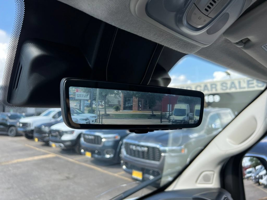Used 2026 RAM ProMaster 2500 w/ Safety Group FWD image 11