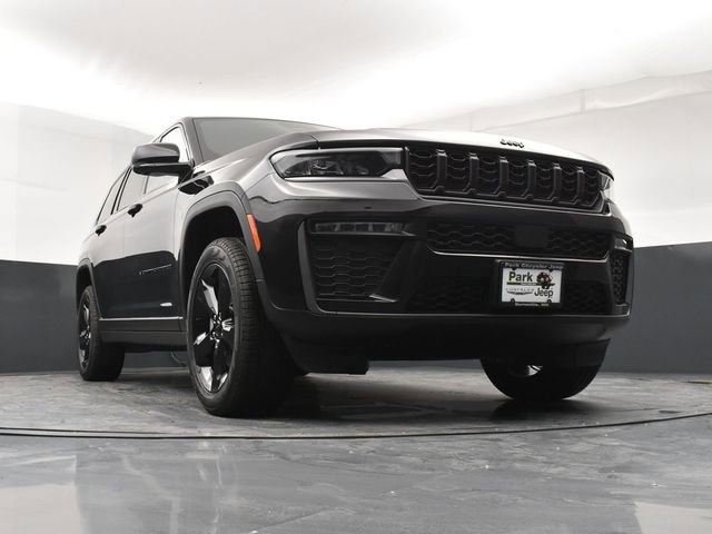 New 2026 Jeep Grand Cherokee L Limited w/ Limited Altitude Package AWD/4WD image 19