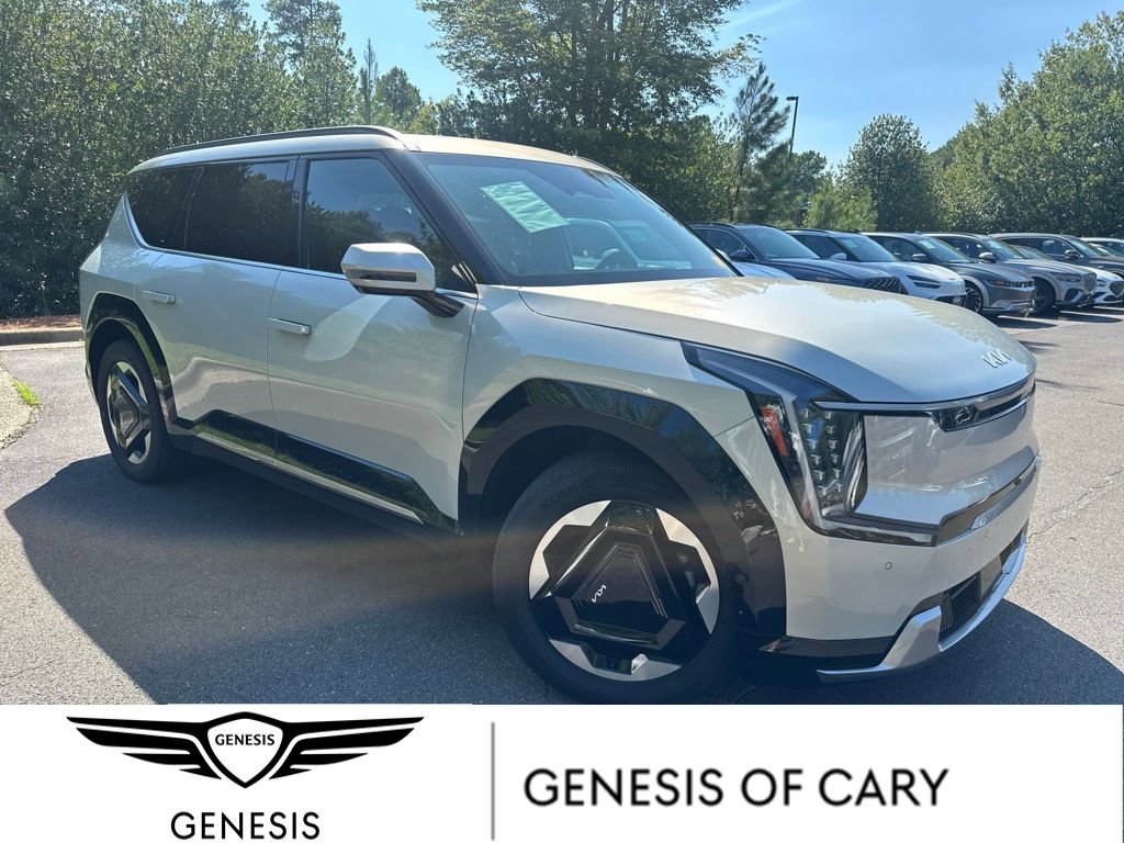 Used 2024 Kia EV9 Land AWD/4WD image 1