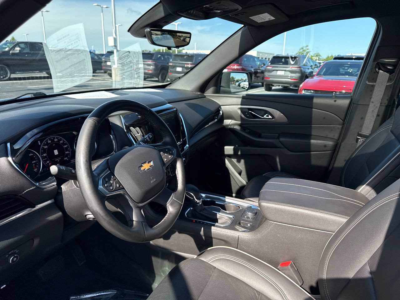 Used 2023 Chevrolet Traverse Premier AWD/4WD image 11