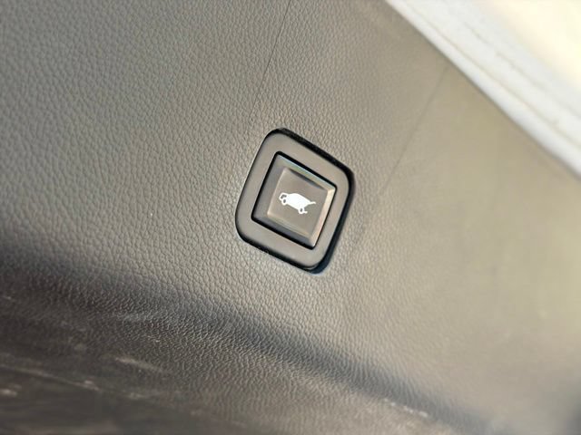 Used 2019 Chevrolet Traverse LT w/ LPO, Floor Liner Package FWD image 27