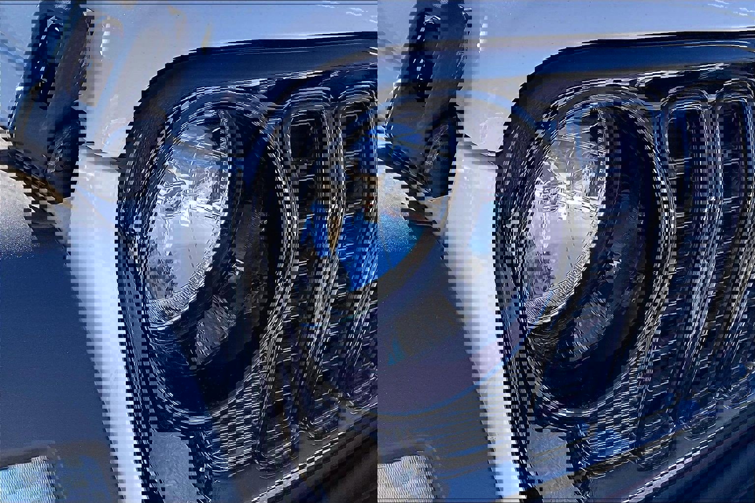 Used 2025 Jeep Wrangler Sport S image 26