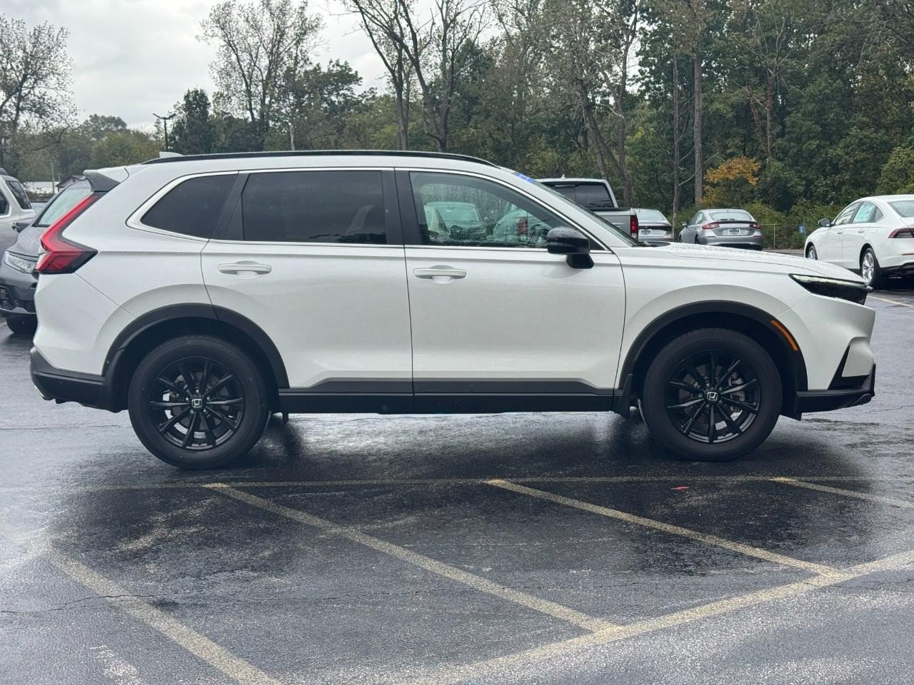 Certified 2025 Honda CR-V Sport-L image 3