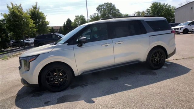 New 2026 Kia Carnival SX image 7