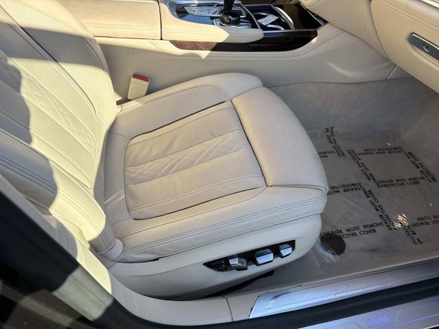 Used 2019 BMW 740i xDrive w/ Executive Package image 10