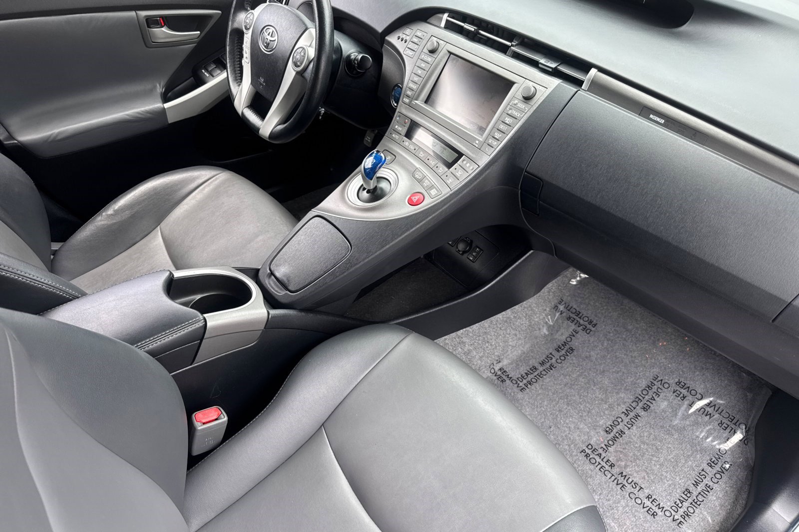 Used 2014 Toyota Prius Prime Advanced image 32