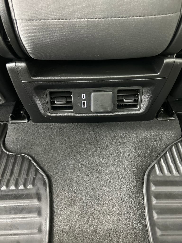 Used 2025 Chevrolet Silverado 1500 LT image 20