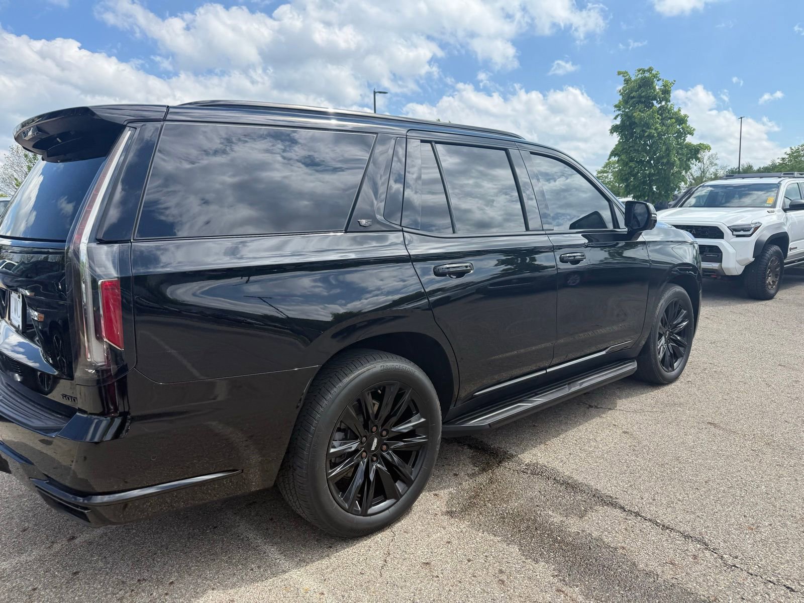 Used 2023 Cadillac Escalade Sport Platinum AWD/4WD image 5