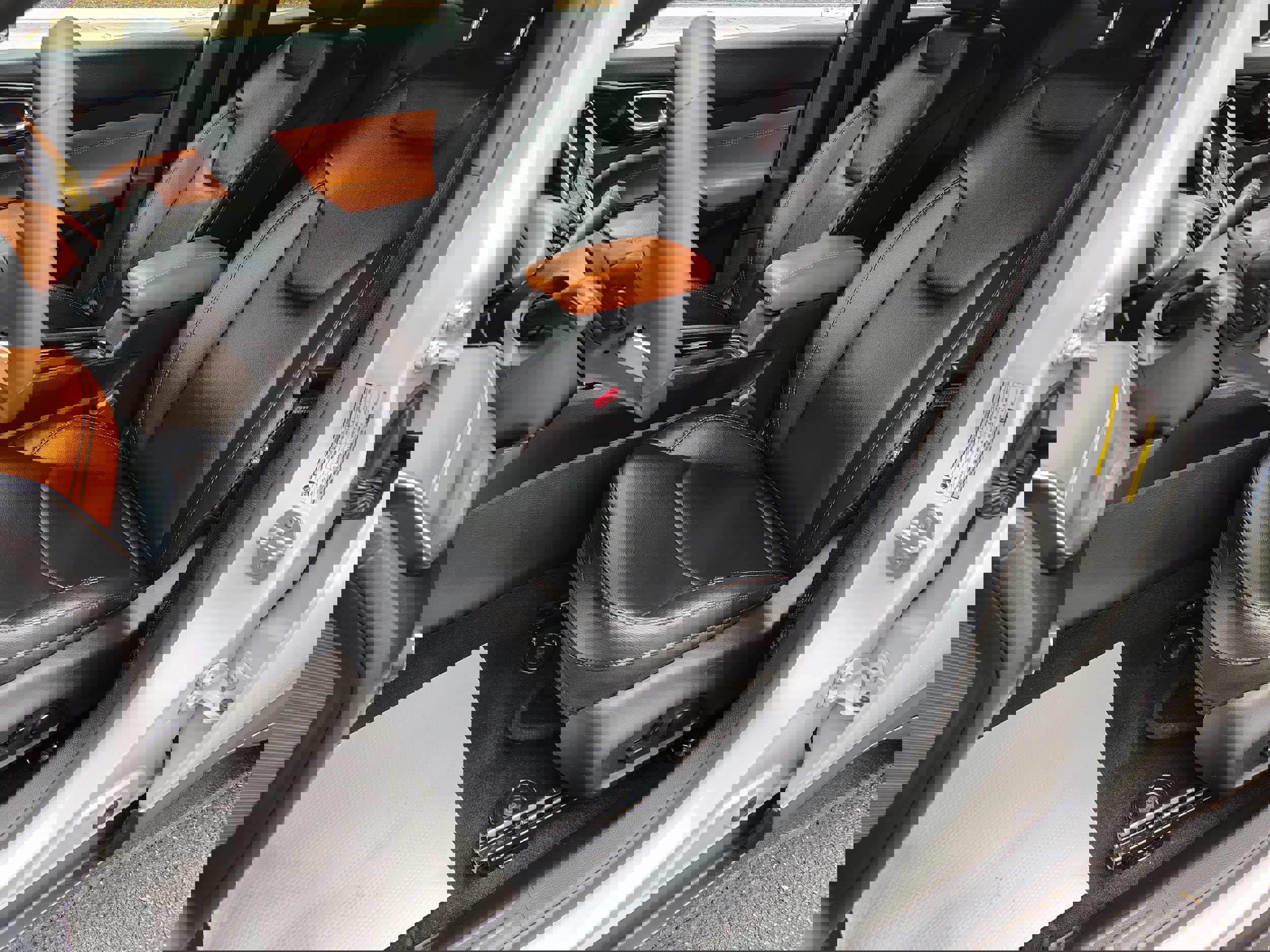 Certified 2024 Jeep Compass Limited image 16