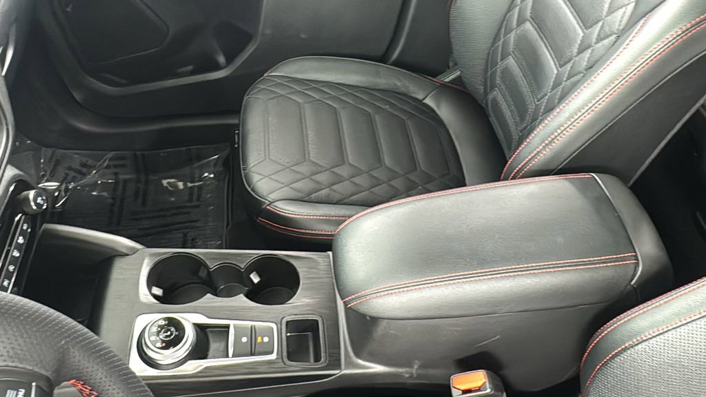 Used 2024 Ford Escape ST-Line Elite w/ Premium Technology Package image 34